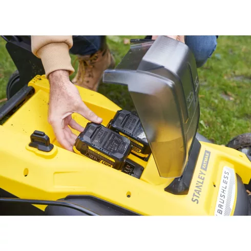 STANLEY FATMAX V20 önjáró akkumulátoros fűnyíró, akkuval, kefe nélküli                                SFMCMWS251M-Q