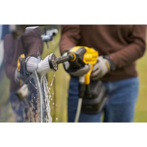 STANLEY FATMAX V20 akkumulátoros kézi magasnyomású mosó, akku nélkül                                  SFMCPC93B-XJ