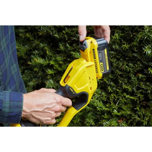 STANLEY FATMAX 18 Volt-os V20 akkumulátoros magassági sövényvágó, 45cm                                SFMCPH845M1-Q