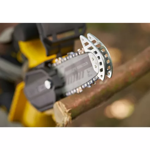 18V STANLEY FATMAX V20 mini láncfűrész 6''/15 cm, akkuval                                             SFMCPS415D1-Q