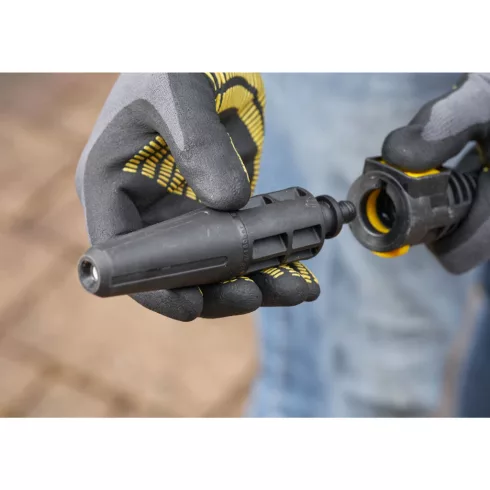 STANLEY FATMAX 18 Volt-os V20 akkumulátoros magasnyomású mosó, akku és töltő nélkül                   SFMCPW1500B-X