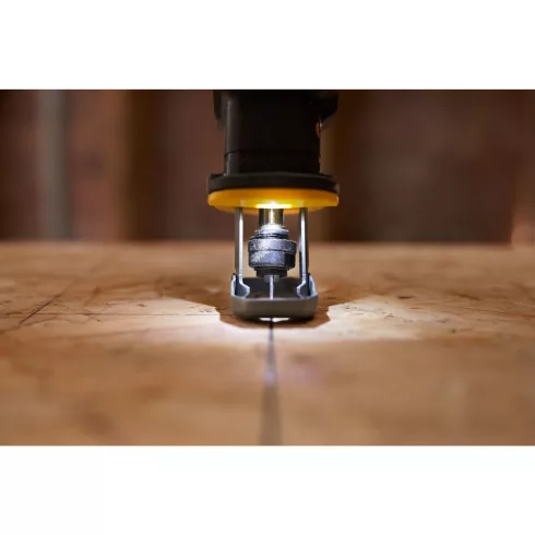 STANLEY FATMAX 18 Volt-os V20 akkumulátoros kompakt kardfűrész, akku nélkül, kefe nélküli             SFMCS305B-XJ