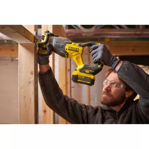 STANLEY FATMAX V20 orrfűrész, kefementes, 2300/3200 ford/perc, LED, 4Ah akkuval, töltővel, ProStack   SFMCS311M1T-Q