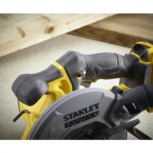 STANLEY FATMAX 18 Volt-os V20 akkumulátoros körfűrész                                                 SFMCS500B-XJ