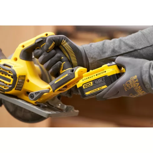STANLEY FATMAX V20 körfűrész, kefementes,sín kompatibilis,4Ah akkuval,töltővel,190mm,57-fok,ProStack  SFMCS551M1T-Q