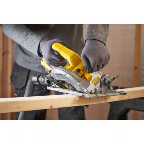 STANLEY FATMAX V20 körfűrész, kefementes,sín kompatibilis,4Ah akkuval,töltővel,190mm,57-fok,ProStack  SFMCS551M1T-Q