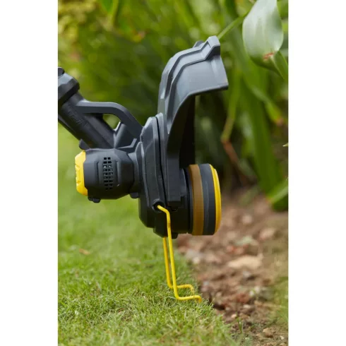 STANLEY FATMAX 18 Volt-os V20 akkumulátoros fűszegélynyíró 33cm                                       SFMCST933M1-Q