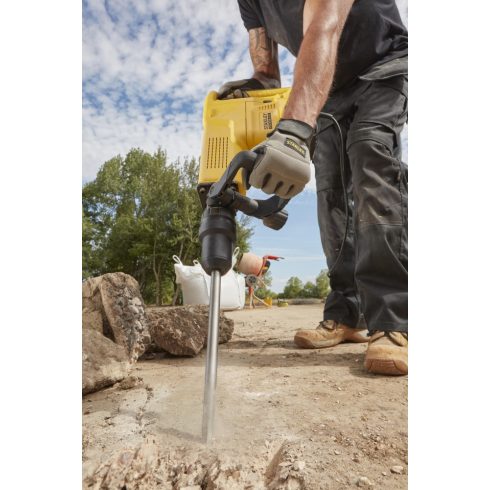 STANLEY FATMAX SDS MAX 1600 W fúrókalapács 10kg                                                       SFMEH230K-QS