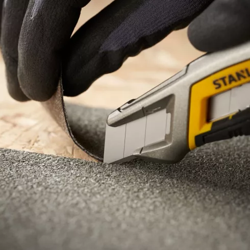 STANLEY tördelhető penge 18mm 10db (50x), kínáló dobozban                                             STHT9-11301