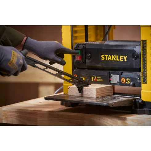 STANLEY gyalu 1800W, 318mm, 3,2mm mélység, tartozékokkal                                              STP18-QS