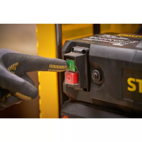 STANLEY gyalu 1800W, 318mm, 3,2mm mélység, tartozékokkal                                              STP18-QS