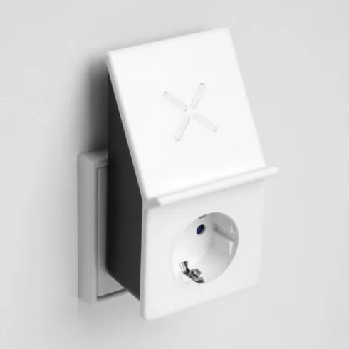 Földelt köztes csatlakozóaljzat, USB aljzattal + induktív töltővel, telefontartóval                   VT0020870103